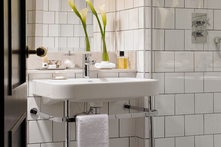 Clean Restrooms
