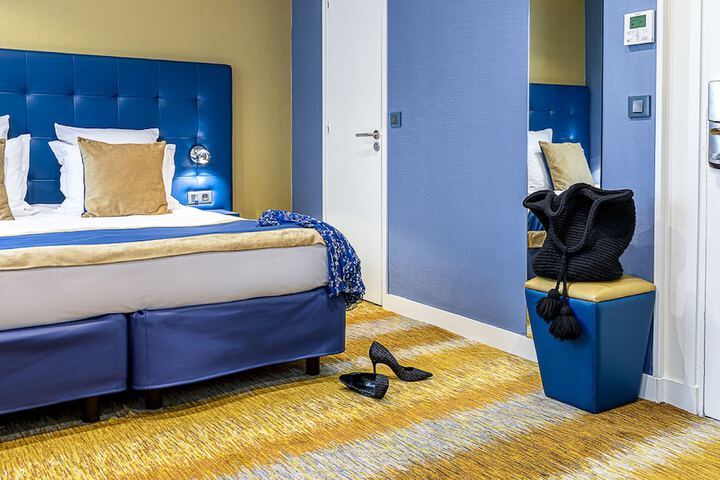 Room 12 of 31