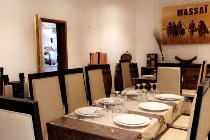 Dining 100 of 130
