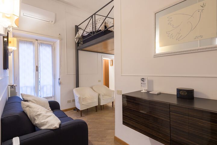 Room 7 of 33