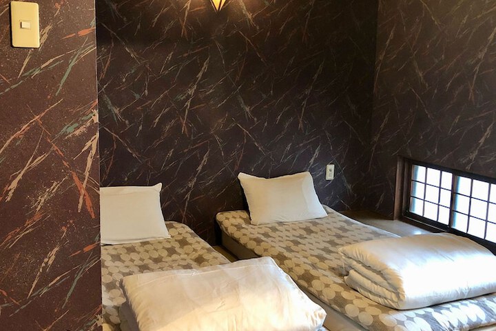 Room 14 of 67