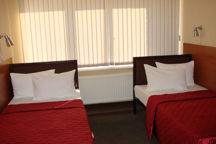 Room 9 of 53