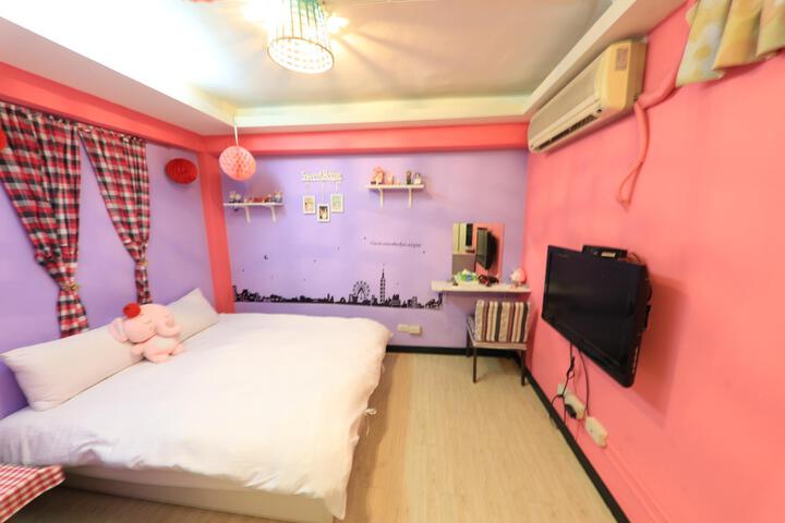 Room 3 of 7