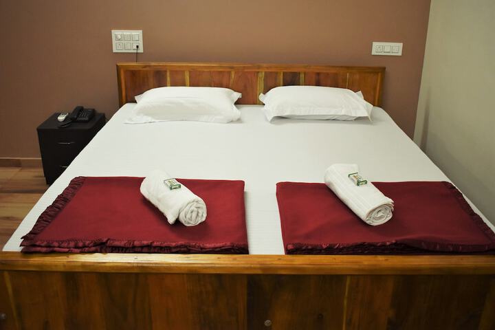 Room 10 of 50