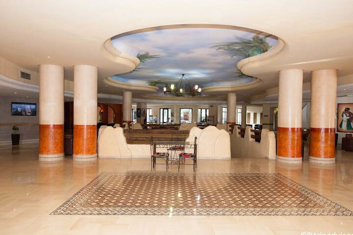 Hotel Interior 4 of 31