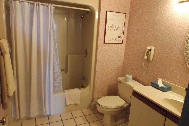 Room 12 of 23