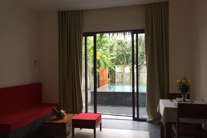 Room 10 of 126