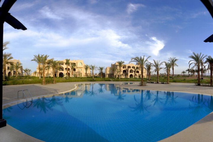 Pools & Facilities