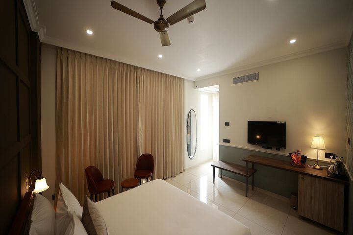 Room 6 of 49