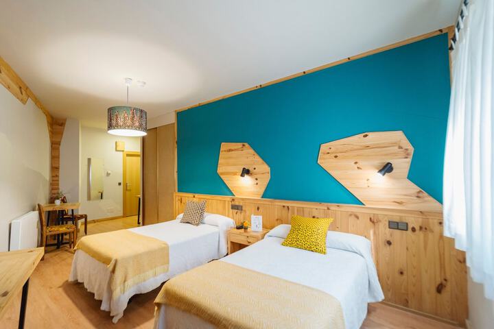 Room 44 of 99