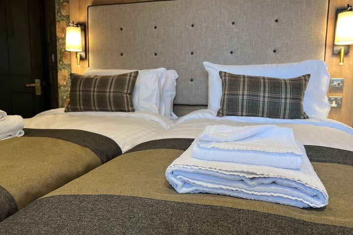 Room 8 of 30