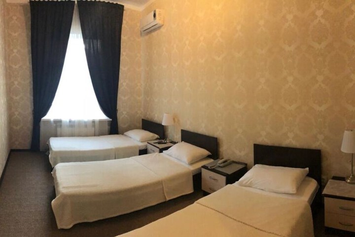 Room 5 of 38