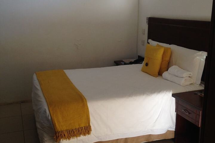 Room 2 of 17