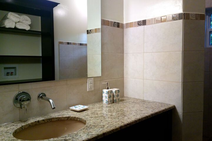 Room 166 of 223