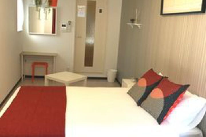 Room 49 of 89