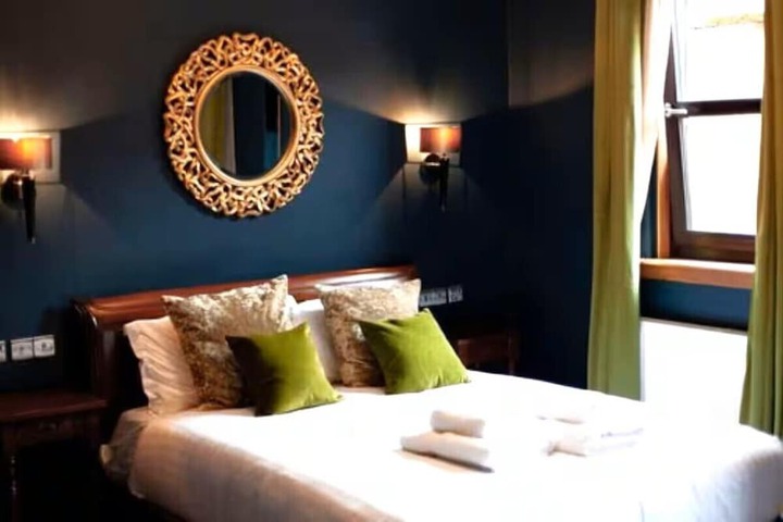 Friars Wynd Hotel