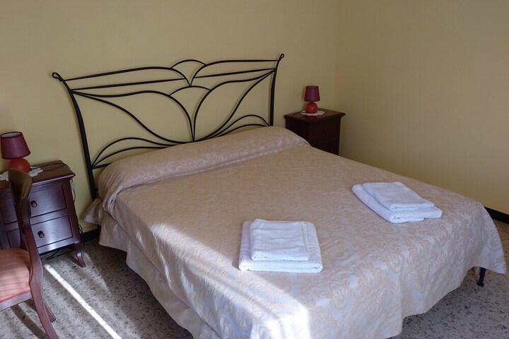 Room 9 of 47