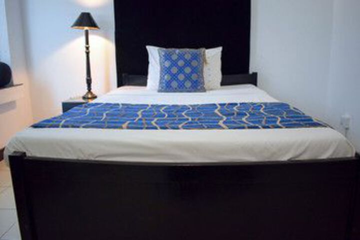 Room 16 of 24