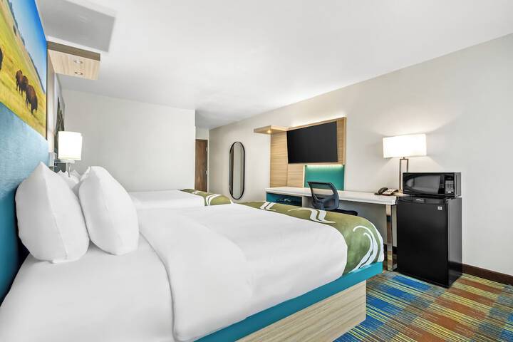 Room 7 of 32