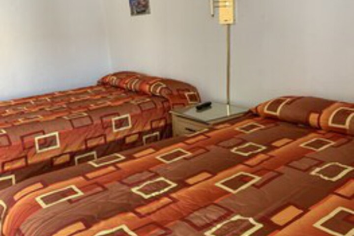 Room 13 of 204