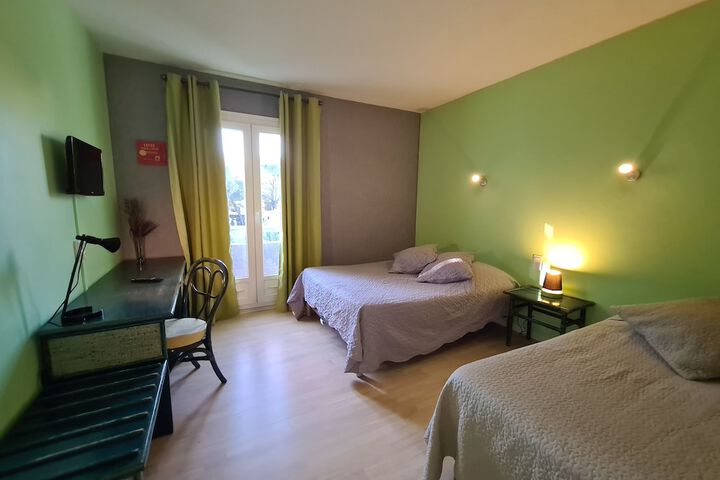 Room 16 of 52