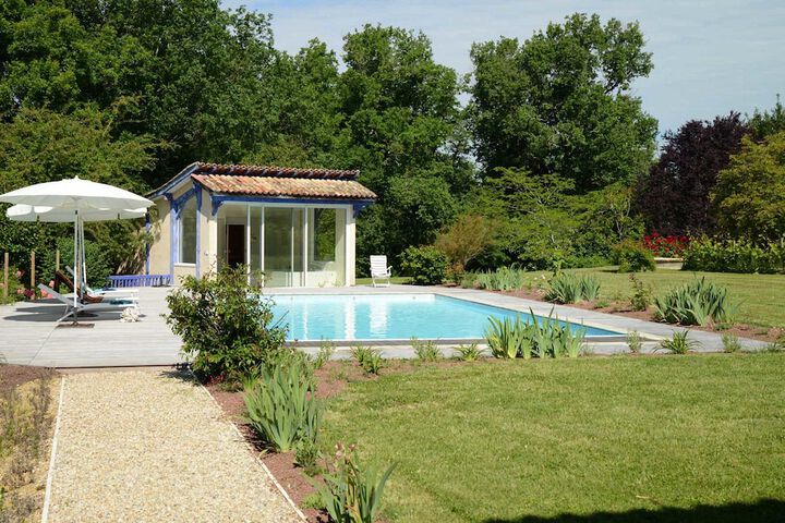 Hotel with Pool