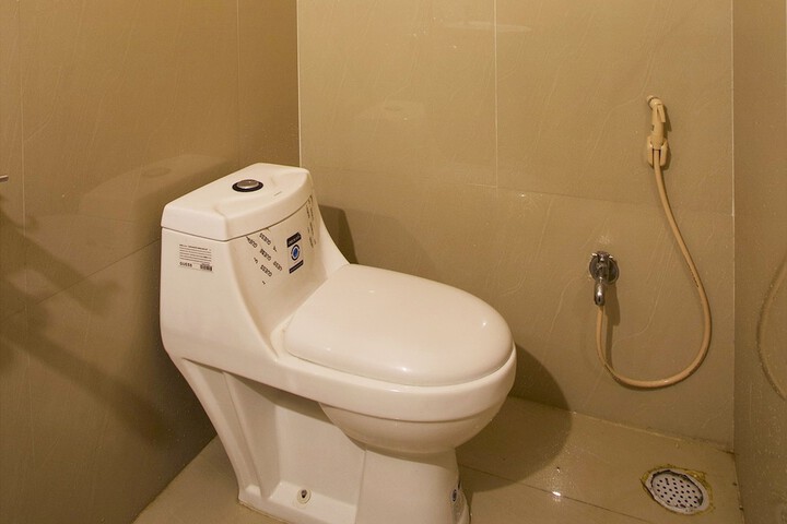 Room 16 of 19