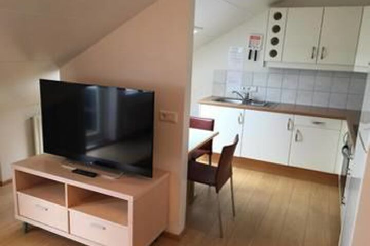 Room 15 of 49