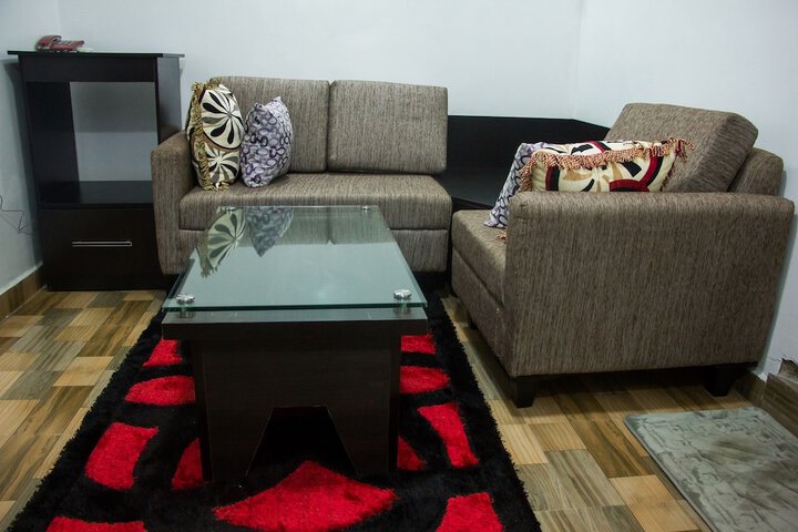 Room 15 of 38