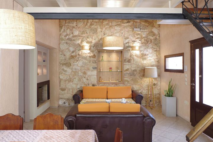 Room 18 of 53
