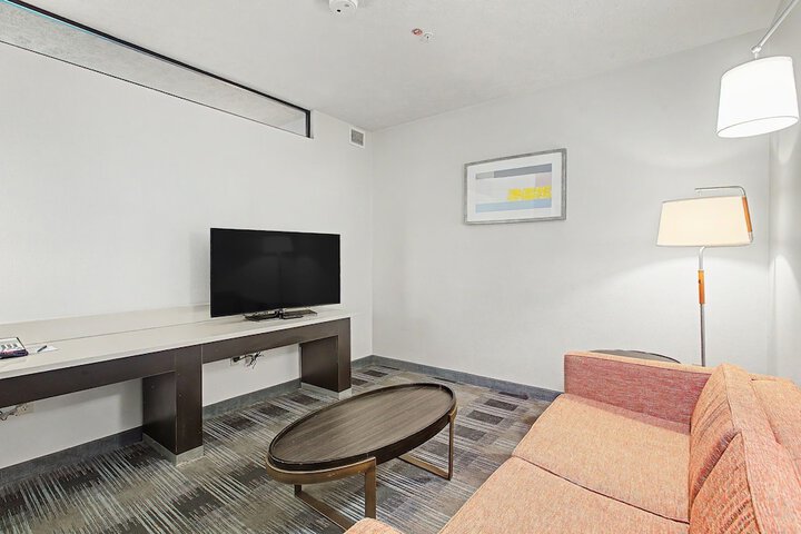 Room 108 of 236