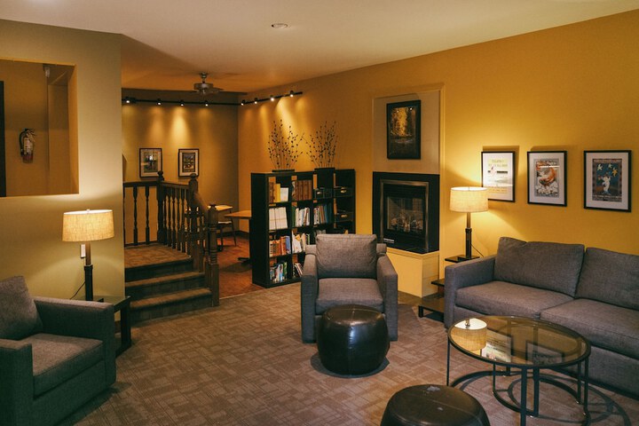 Hotel Interior 7 of 24