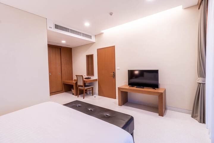 Room 27 of 70