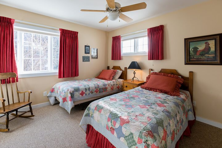 Deluxe King Bed (44 of 119)