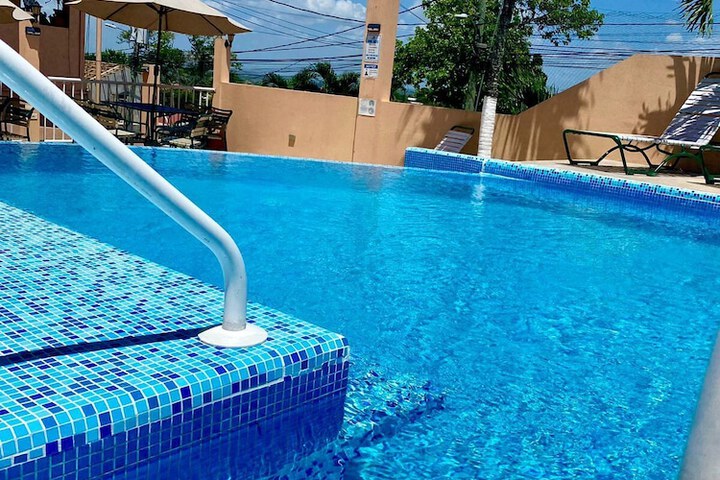Pool 74 of 139