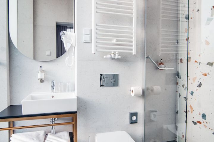 Room 28 of 48