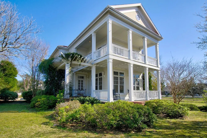 Exterior of The Boat House