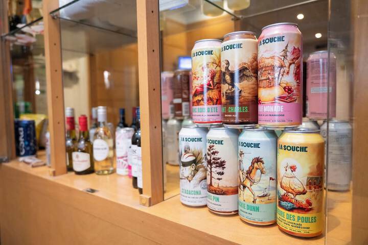 Hotel Interior 9 of 102