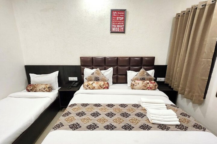Room 34 of 64