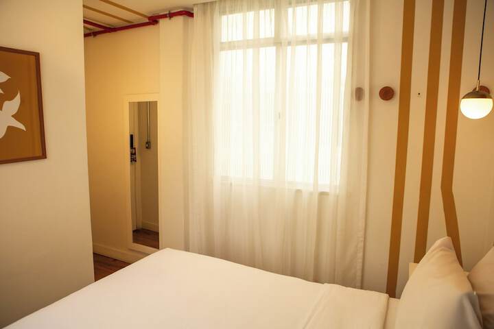 Room 21 of 52