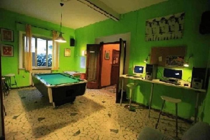 Room 12 of 24