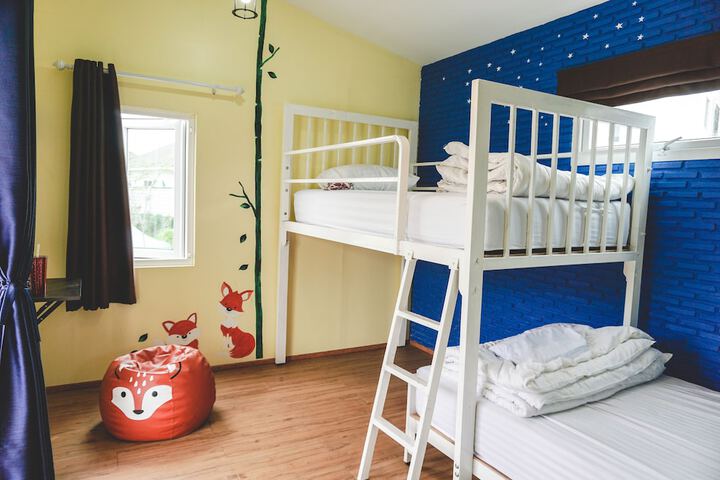 Room 30 of 122