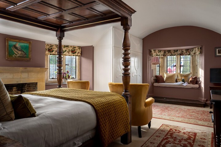 Room 43 of 112