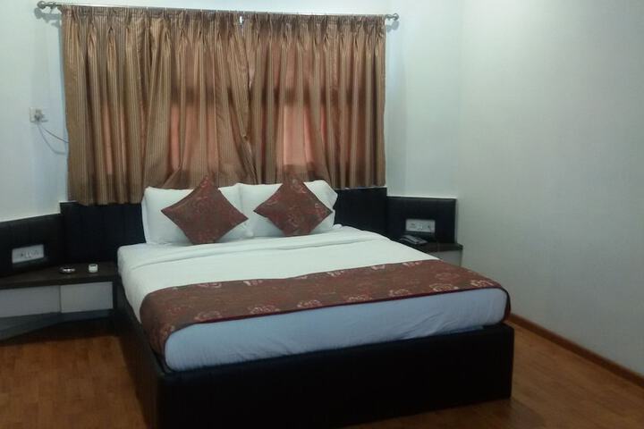 Room 3 of 30