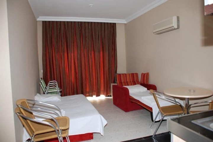 Room 12 of 44
