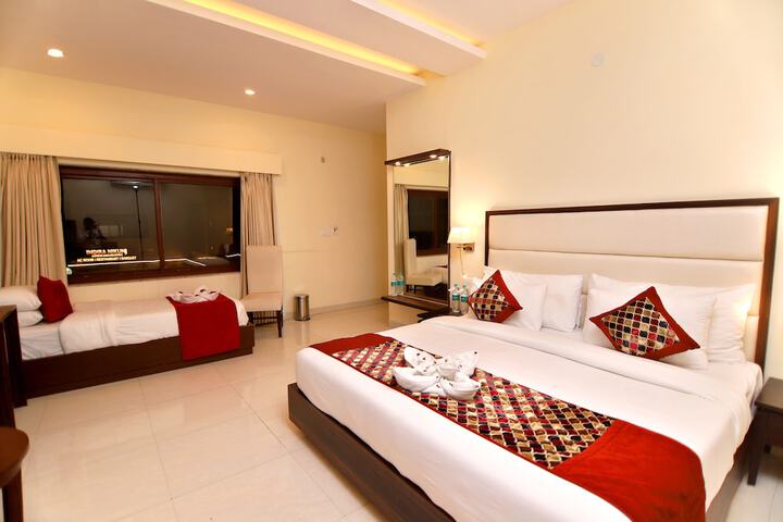 Room 2 of 67