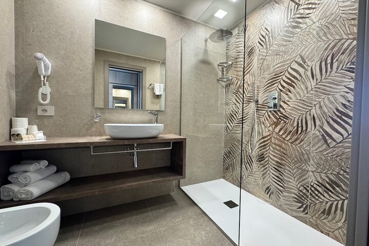 Room 20 of 40