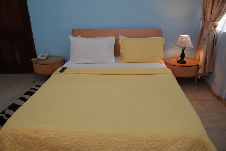 Room 4 of 22