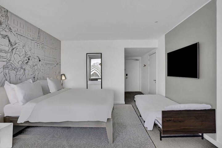 Room 29 of 124