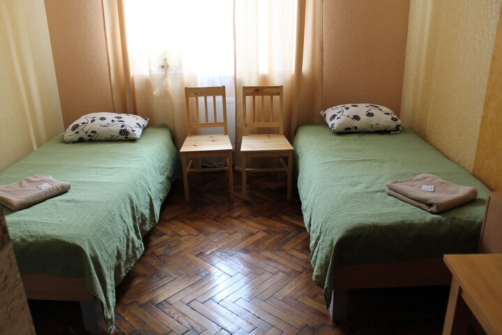 Room 21 of 68